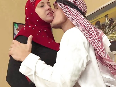 hijab relative round